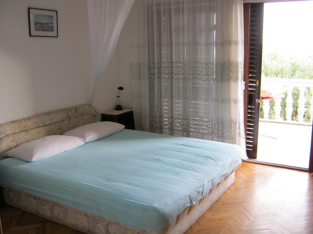 Apartments Nestor Tribunj  Bilik gambar