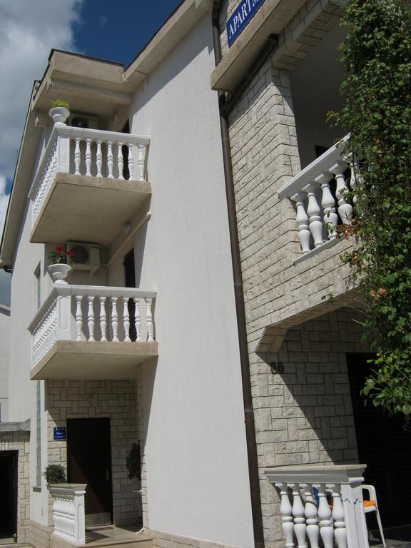 Apartments Nestor Tribunj  Luaran gambar