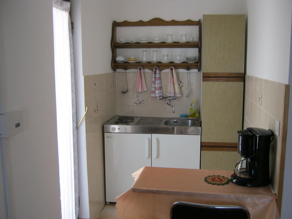 Apartments Nestor Tribunj  Luaran gambar
