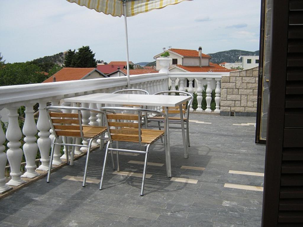 Apartments Nestor Tribunj  Luaran gambar